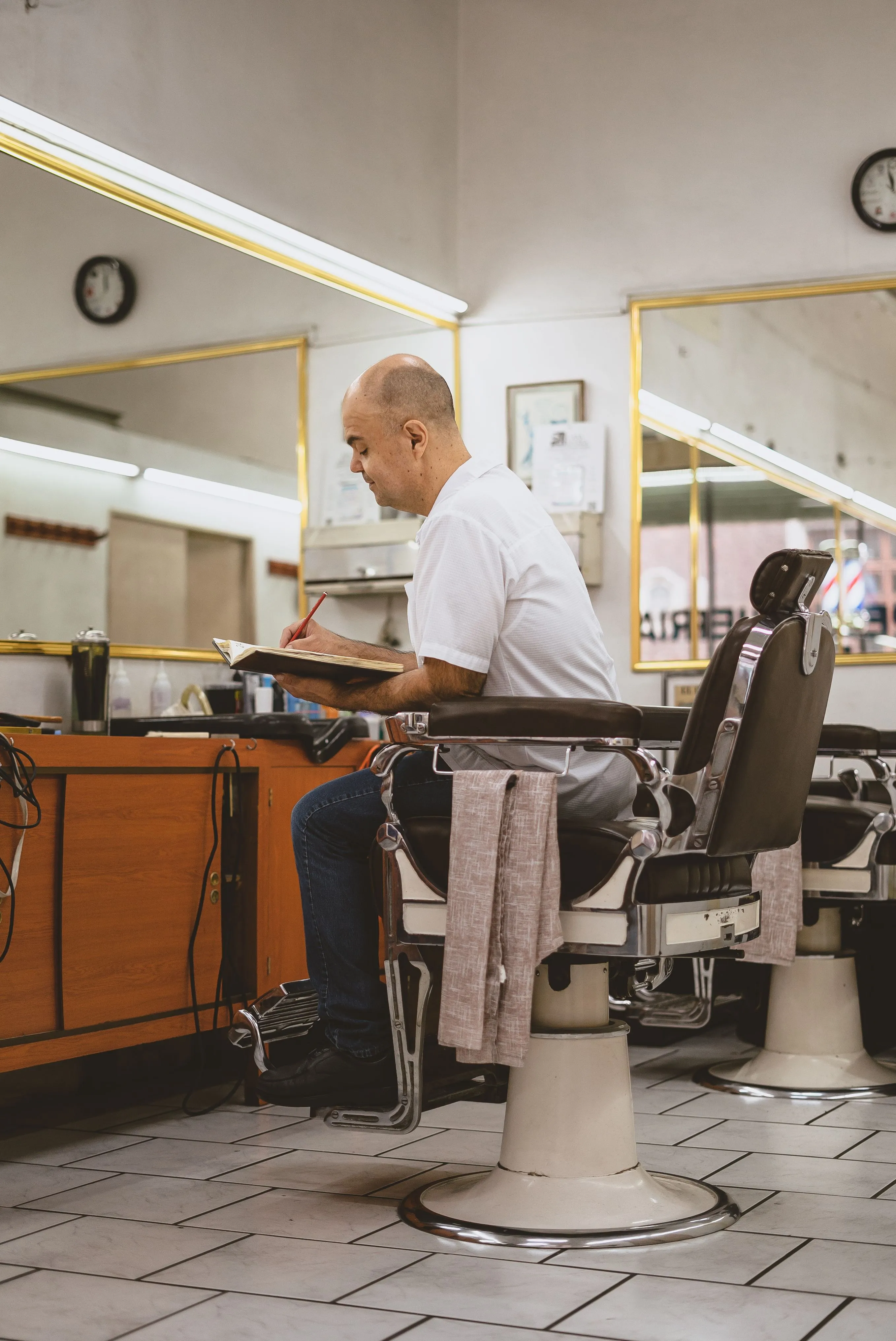 Owner Barbershop Masih Sibuk Minta Laporan Satu-Satu? Ini Solusinya